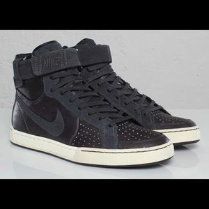 ❌SOLD❌ Nike Air Flytop Sneakers in Dark Grey